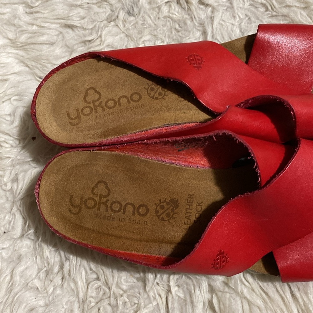 Yokono Candela Red Leather Criss Cross Cork‎ Wedge Slip on Sandals
WMs 9US 40EU - Picture 10 of 10